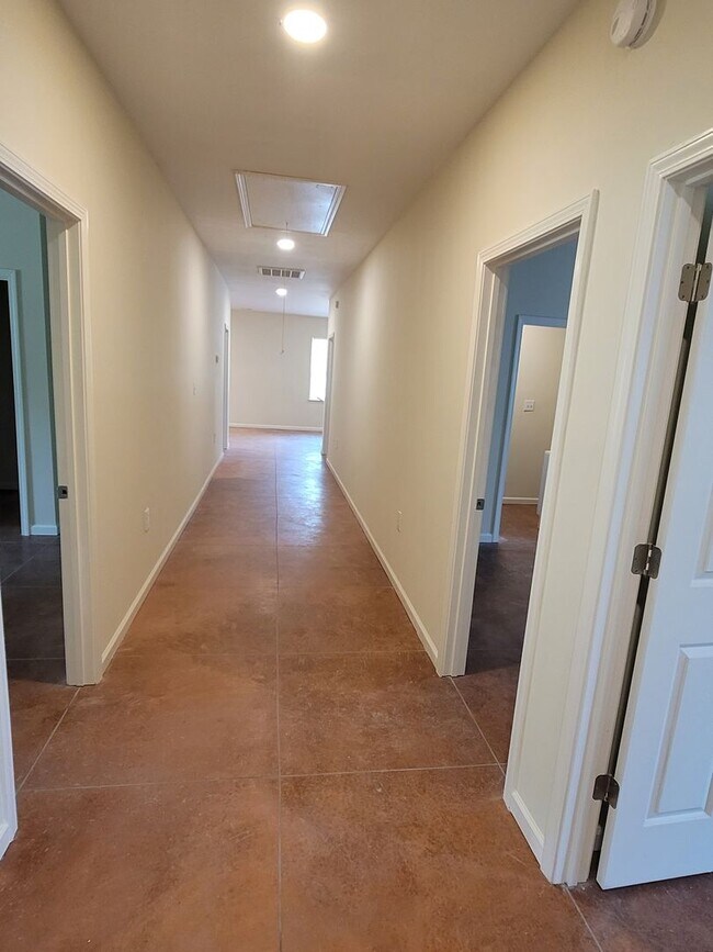 Building Photo - JUST REDUCED! New Construction Home in Olympia!