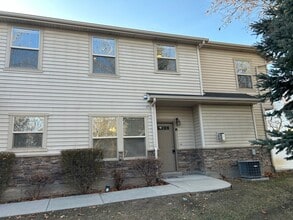 Building Photo - 2 Master Suites, 2.5 Bath Condo in West Jordan