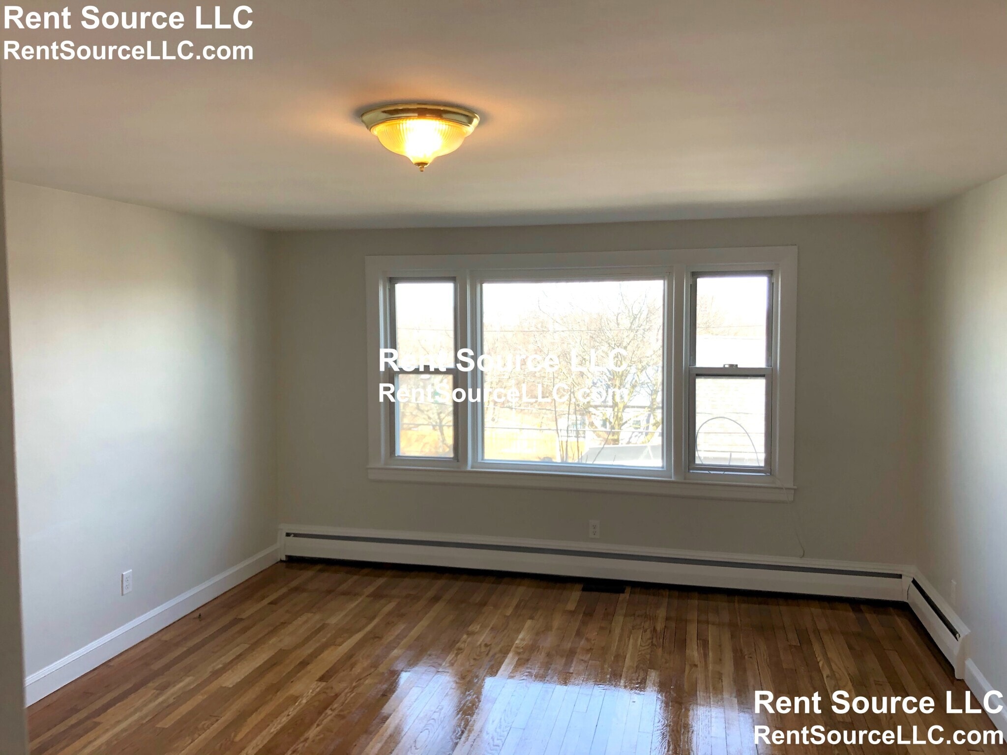 Building Photo - 98 Moreland St