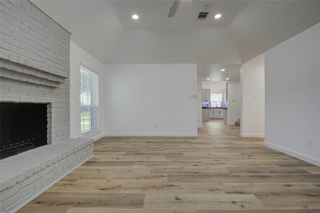 Building Photo - 3223 Cherry Hills Dr