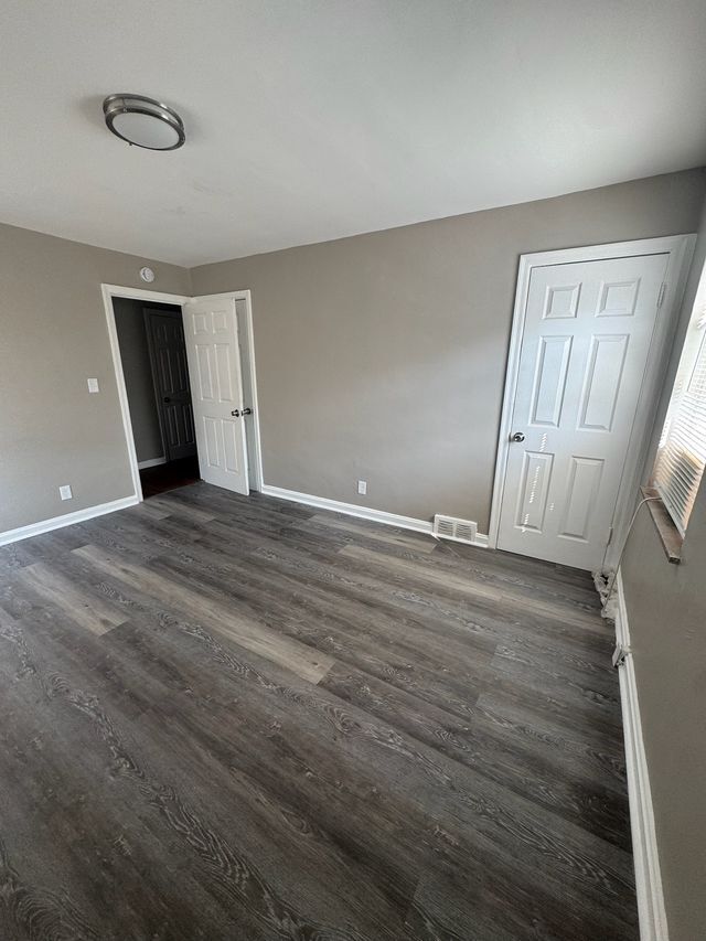 Building Photo - 1665 Anita Pl