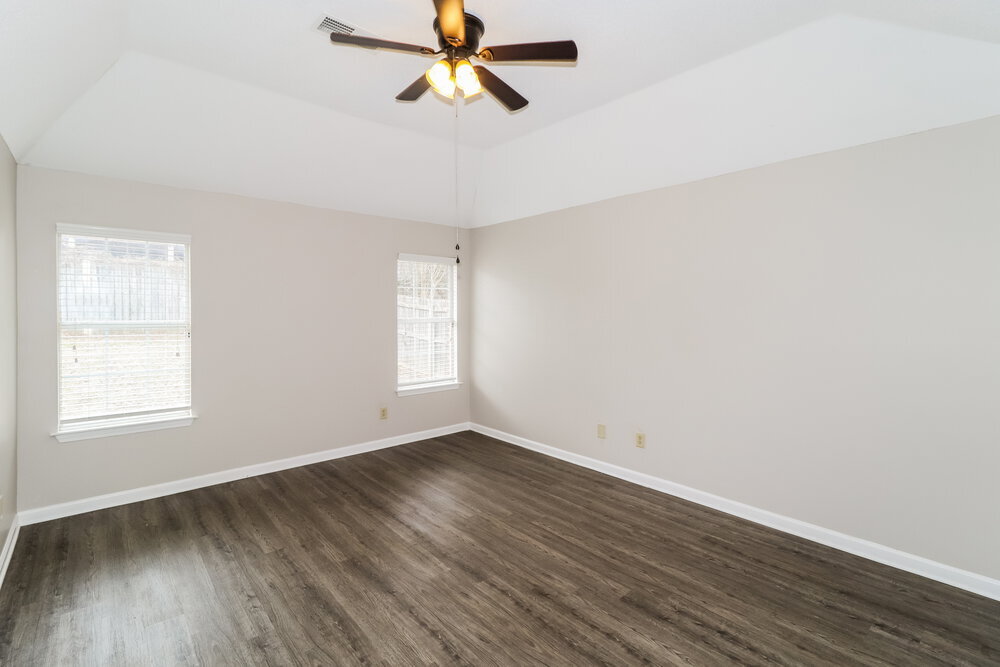 Building Photo - 1015 Jessica Lauren Dr