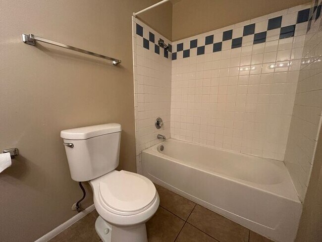 Building Photo - 301 W Olive Ave