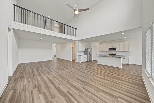 Building Photo - 31415 Joshua Knl Ln