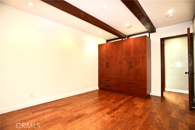 Building Photo - 2753 Solana Way