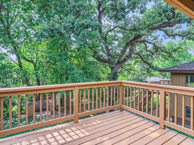 Building Photo - 8840 Morris Rd