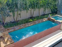 Building Photo - 2227 Ridgewood Cir