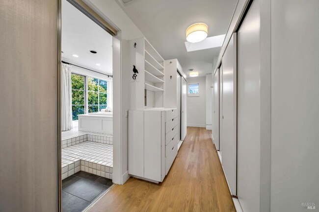 Building Photo - 1041 Las Amigas Rd