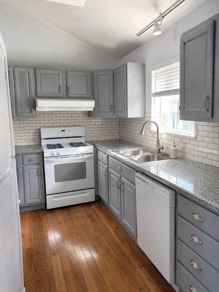 - Granite covered counters - Gas range - Full size refrigerator - Washer - Dryer - 820 Occidental Way