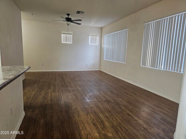 Building Photo - 18416 N Cave Creek Rd