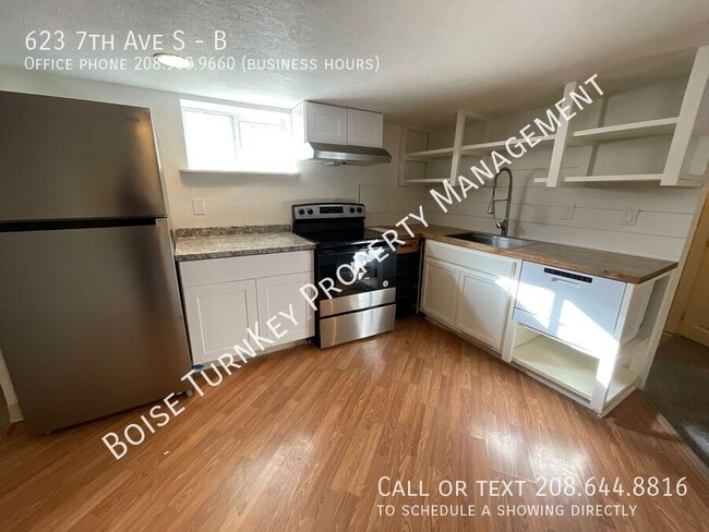 Building Photo - 2 Bed 1 Bath Basement Unit w/ Flex Space! ...