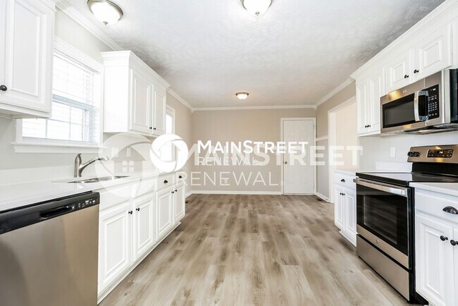 Building Photo - 2901 Ridgewood Dr