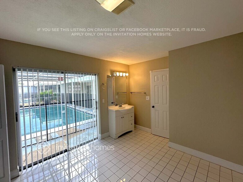 Building Photo - 7251 Alhambra Blvd