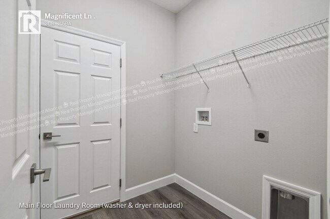 Building Photo - 8544 Magnificent Ln