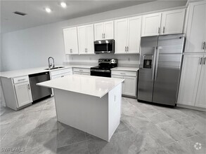Building Photo - 5527 Double Eagle Cir