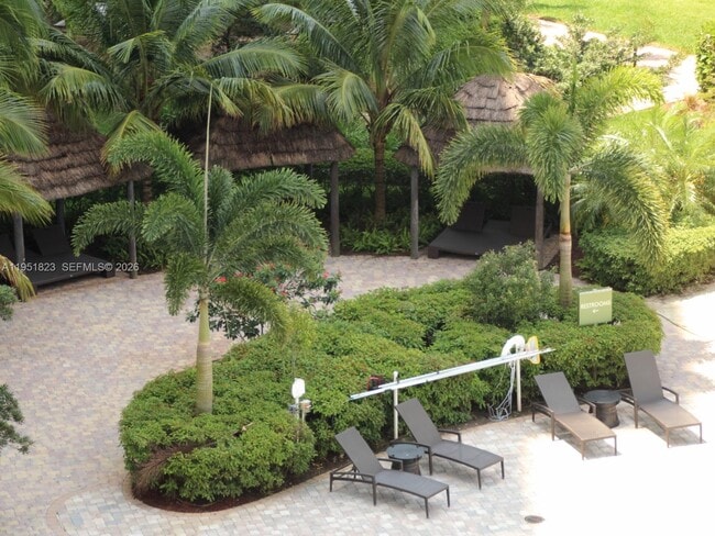 Building Photo - 2641 N Flamingo Rd