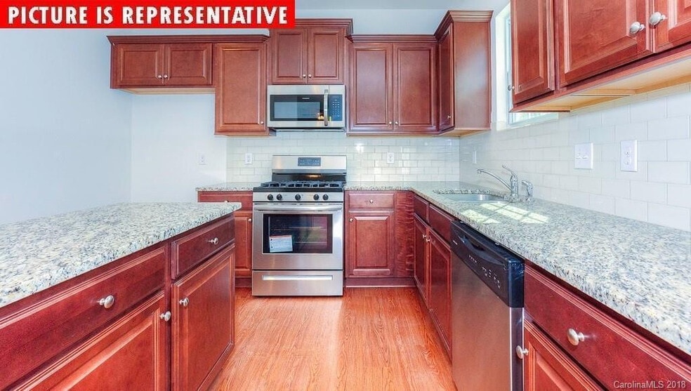 Building Photo - Room in House on Pennyroyal Wy