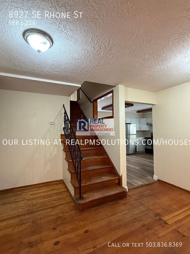 Building Photo - 8927 SE Rhone St
