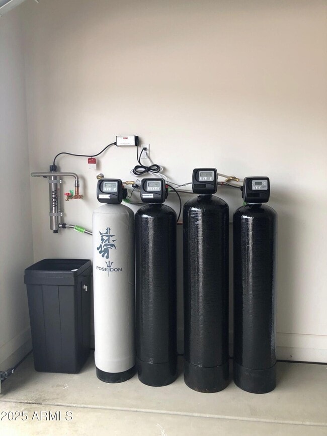 Building Photo - 48126 N Coyote Pass Rd