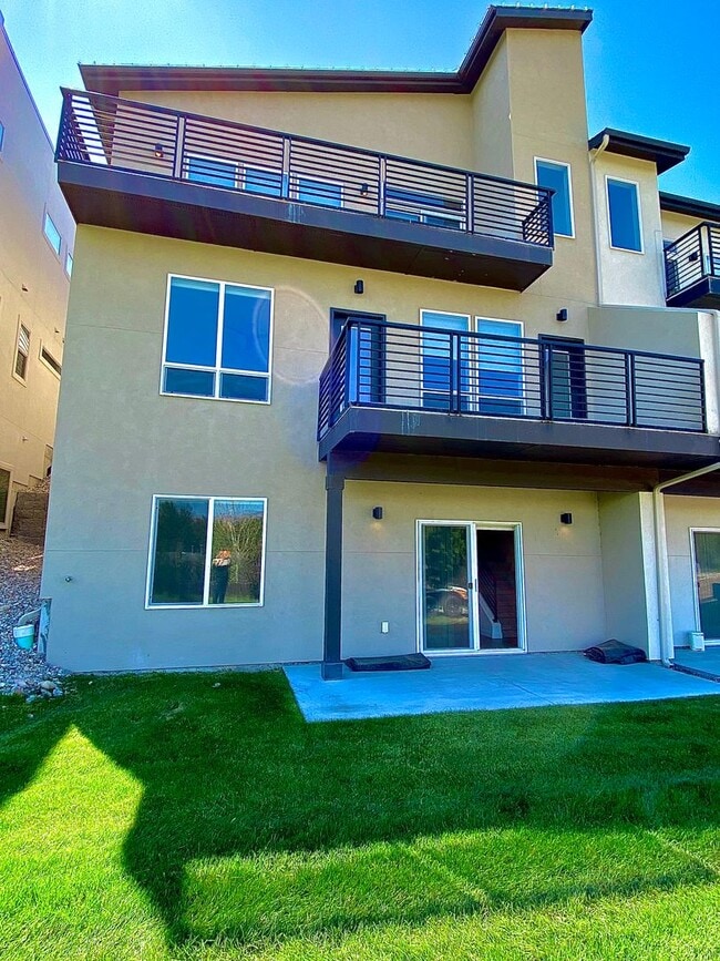Building Photo - 1258 E Echelon Rdg Ln