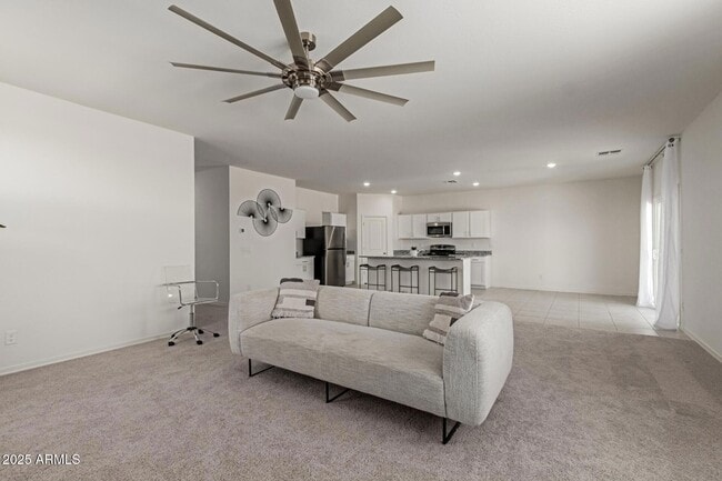 Building Photo - 20004 W Badgett Ln