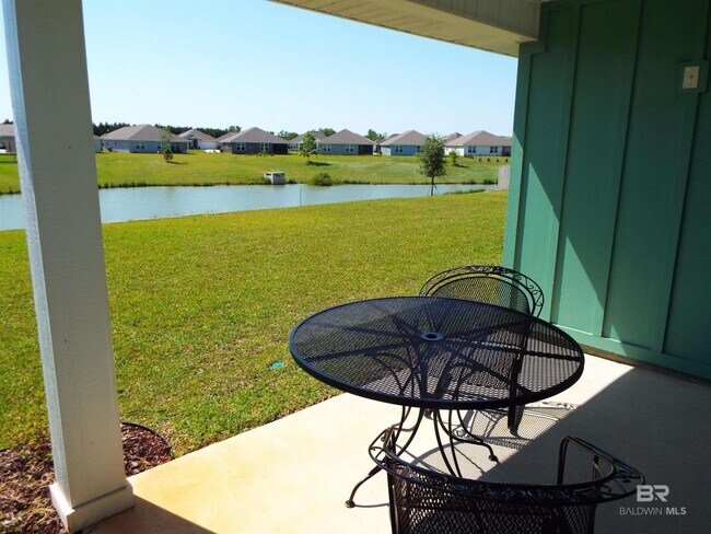 Building Photo - 23333 Shadowridge Dr