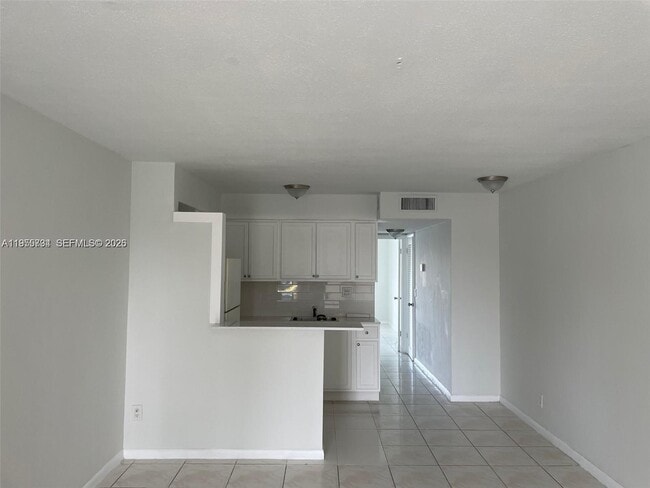 Building Photo - 7917 West Dr