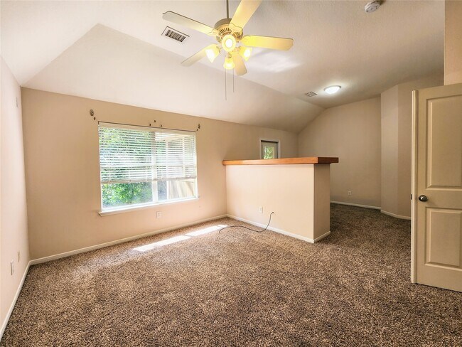 Building Photo - 11 Cider Mill Ct