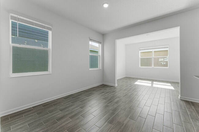 Building Photo - Available on July 10! Solar panel Spacious 3 bedroom house with all appliances included.