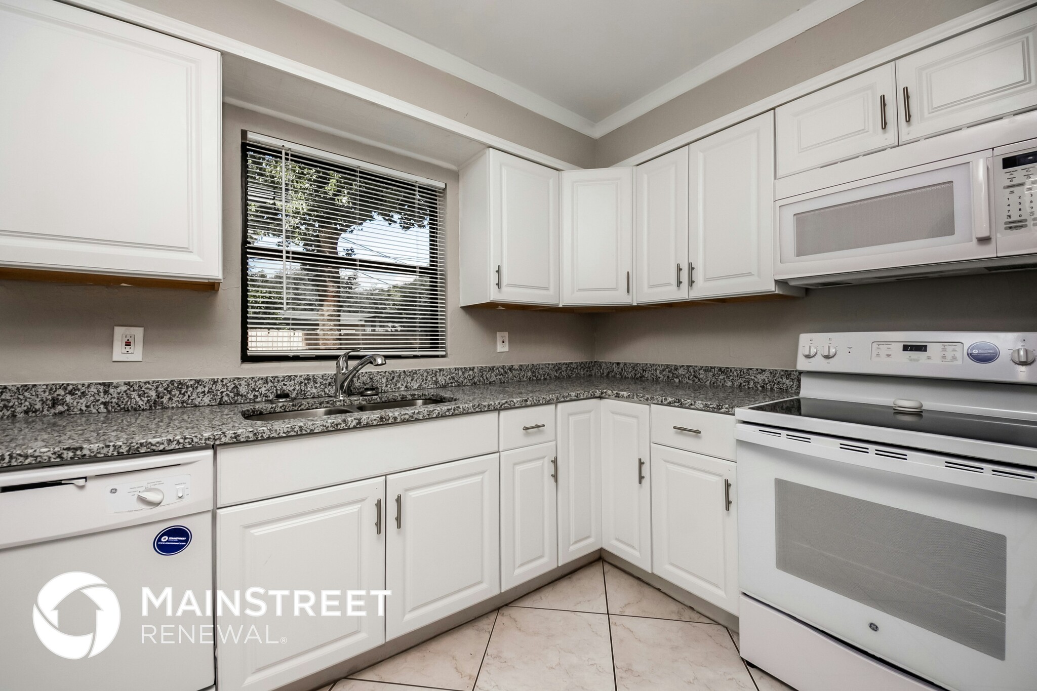 Building Photo - 1450 Terre Cia Ave