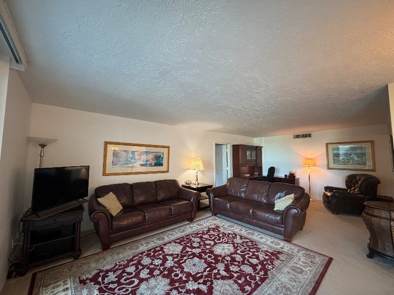 Building Photo - 4822 Ocean Blvd