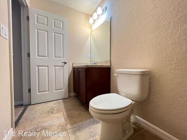 Building Photo - 3 br, 2 bath House - 4815 Summerfield Cir