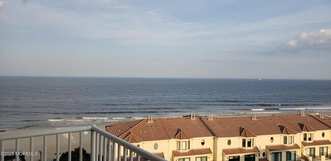 Building Photo - 675 Ocean Ave N