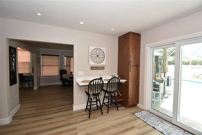 Building Photo - 1 Bedford Dr