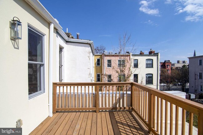 Building Photo - 1310 Riggs St NW