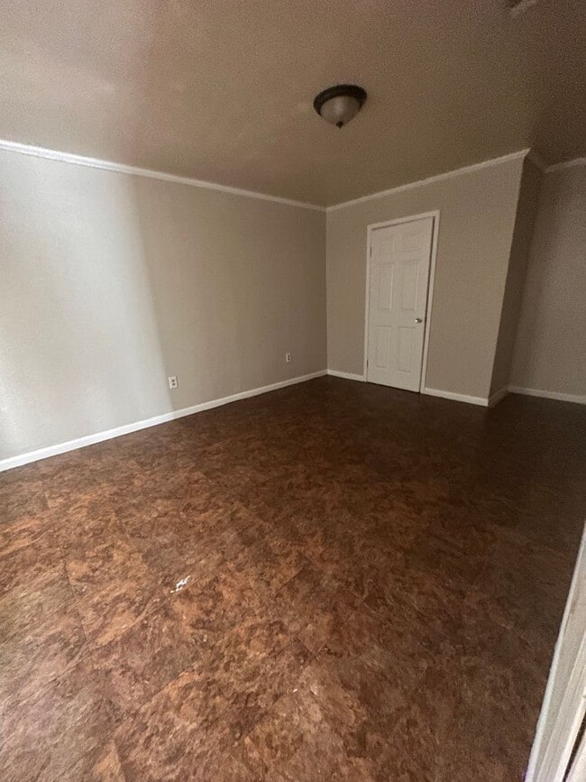 Building Photo - Rental Property