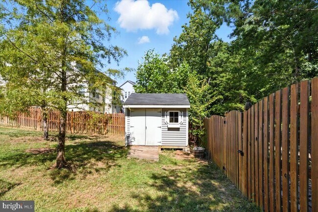 Building Photo - 8518 Cedar Chase Dr