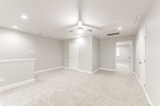 Building Photo - 5763 Easthampton Dr