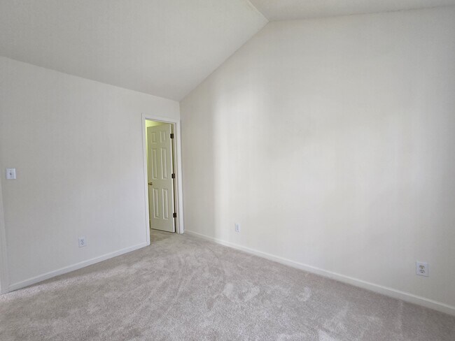 Building Photo - 5641 Fellowship Dr