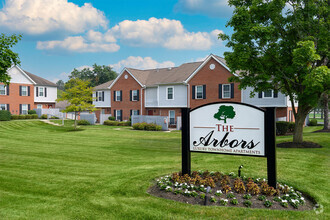 Building Photo - Arbors of Marysville