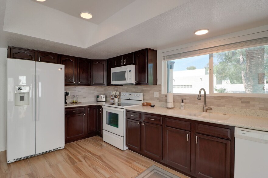 Building Photo - 2909 N Cascada Cir