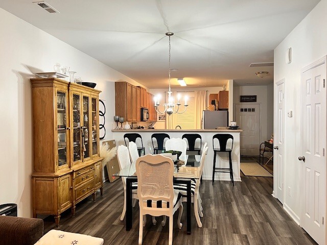 dining room - 5580 Farm House Trl