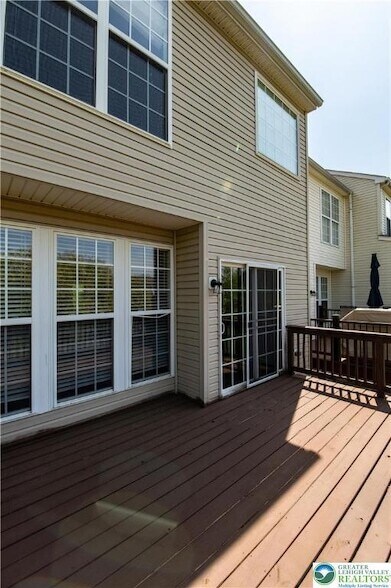Building Photo - 8475 Putnam Ct