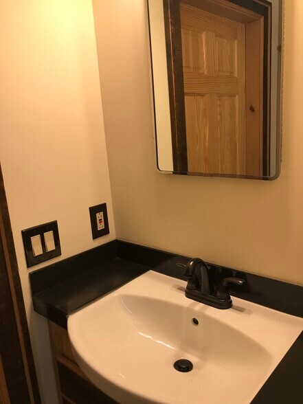 Second floor powder room - 3507 Bigelow Blvd