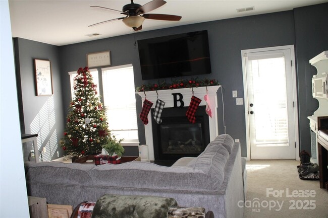 Building Photo - 9446 Cadman Ct