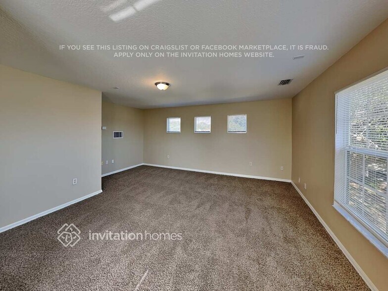 Building Photo - 7119 Pine Valley St