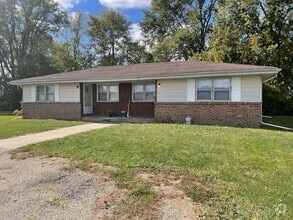 Building Photo - Duplex unit in Hanna City