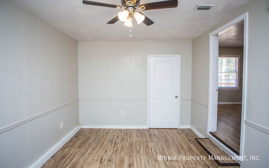 Building Photo - 2210 31st St