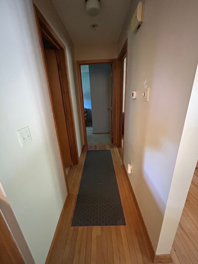 Building Photo - 509 Nelson Ct