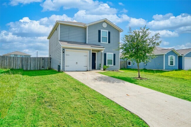 Building Photo - 5735 Rainbow Rd.